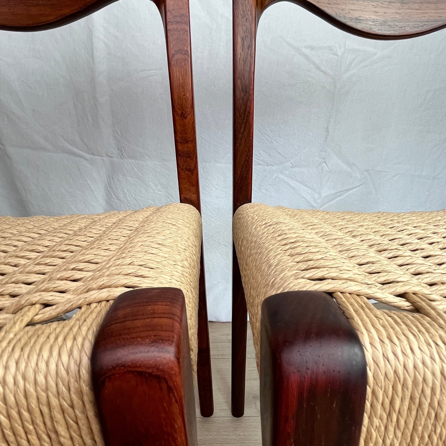 Rare : Chaises no. 71 en palissandre - Niels Otto Møller