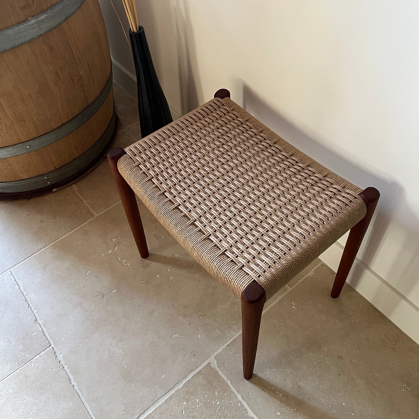 Tabouret en teck - modèle 80A, Niels Otto Møller (1963)