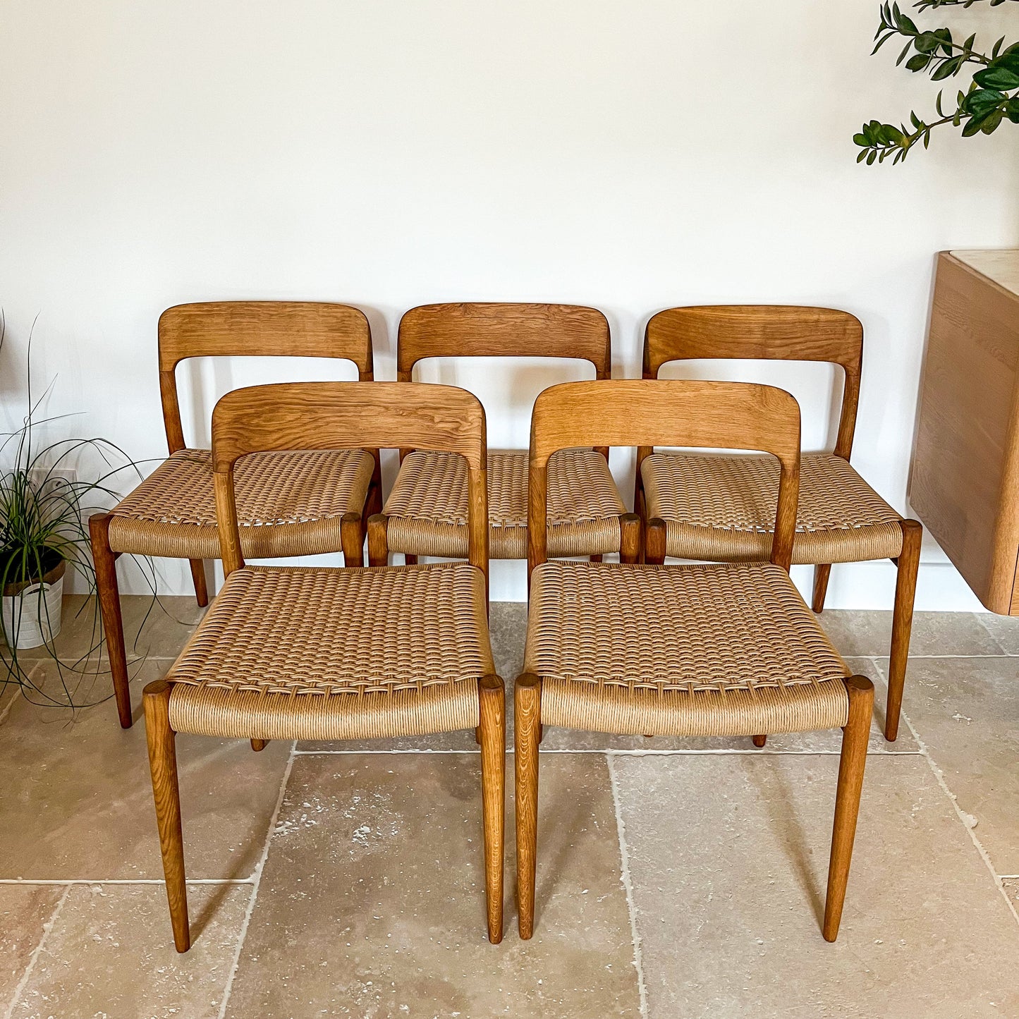 Lot de 5 chaises no. 75 en chêne - Niels Otto Møller