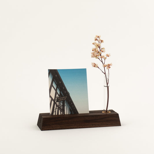 Porte-cartes & Soliflore en Noyer US - Petit format